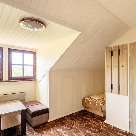 Pod Lwem Bed & Breakfast *