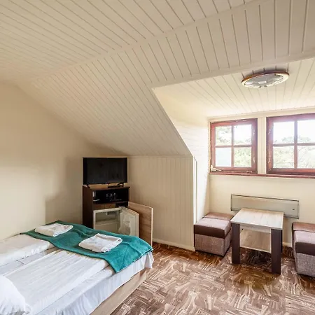 Pod Lwem Bed & Breakfast Niechorze