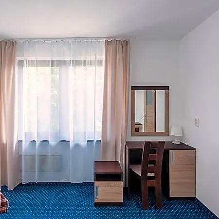 Pod Lwem Bed & Breakfast 3*