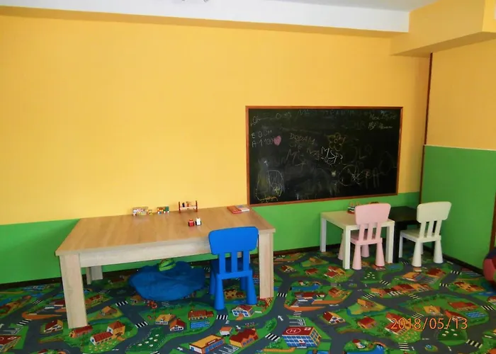 Pod Lwem Bed & Breakfast 3*