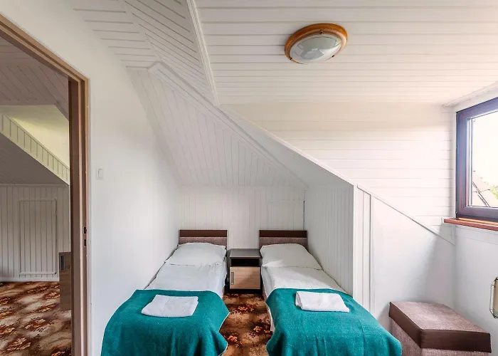 Pod Lwem Bed & Breakfast Niechorze