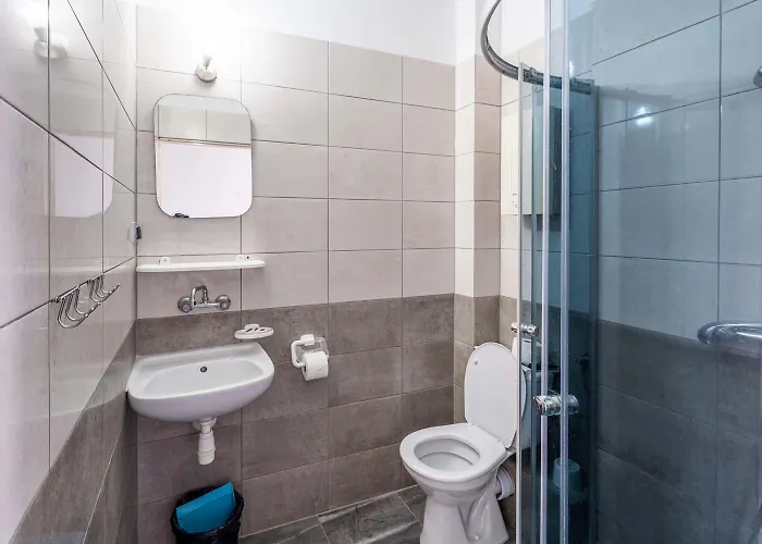 Pod Lwem Bed & Breakfast 3*